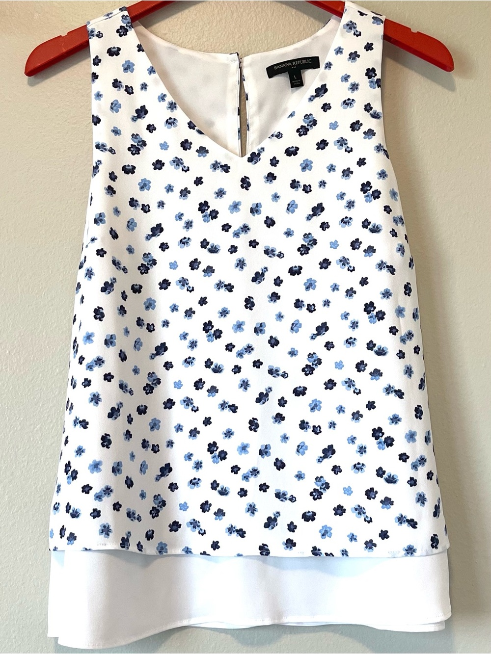Banana Republic Tiered Floral Tank - V-Neck & Keyhole Closure - Size Large